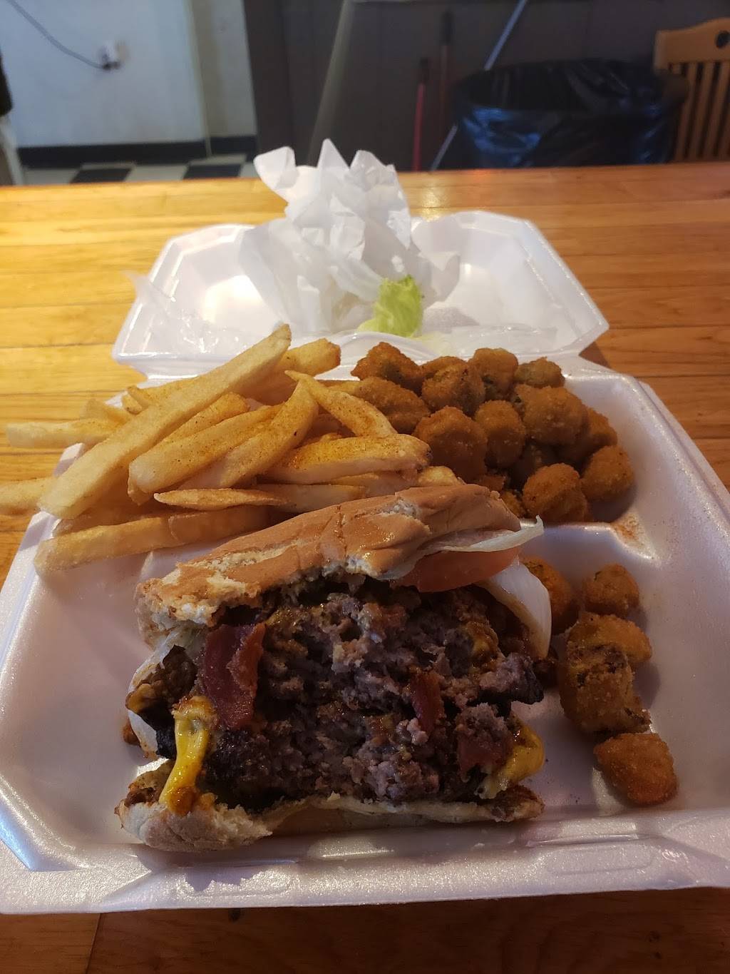 Big Glenns Grill | restaurant | 18155 Asheville Hwy, Campobello, SC 29322, USA | 8644681062 OR +1 864-468-1062