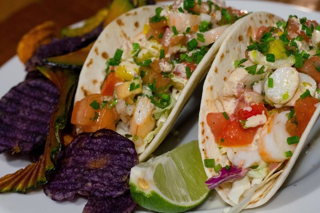 South Pointe Tavern | restaurant | 40 South Pointe Dr #109, Miami Beach, FL 33139, USA | 3057638368 OR +1 305-763-8368