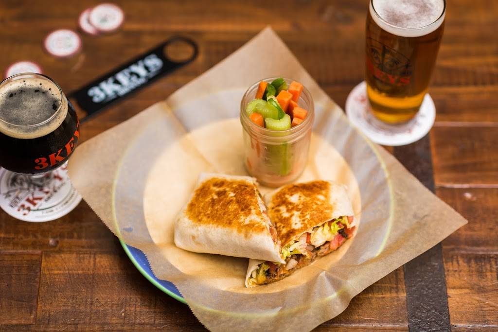 3 Keys Brewing & Eatery | restaurant | 2505 Manatee Ave E, Bradenton, FL 34208, USA | 9412180396 OR +1 941-218-0396