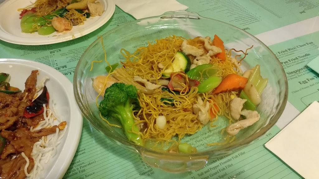 Happy Chef | restaurant | 1520 Trousdale Dr, Burlingame, CA 94010, USA | 6506976449 OR +1 650-697-6449