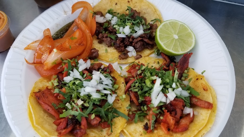 Tacos Los Leones | restaurant | 11103 East Fwy, Houston, TX 77029, USA | 8326514429 OR +1 832-651-4429