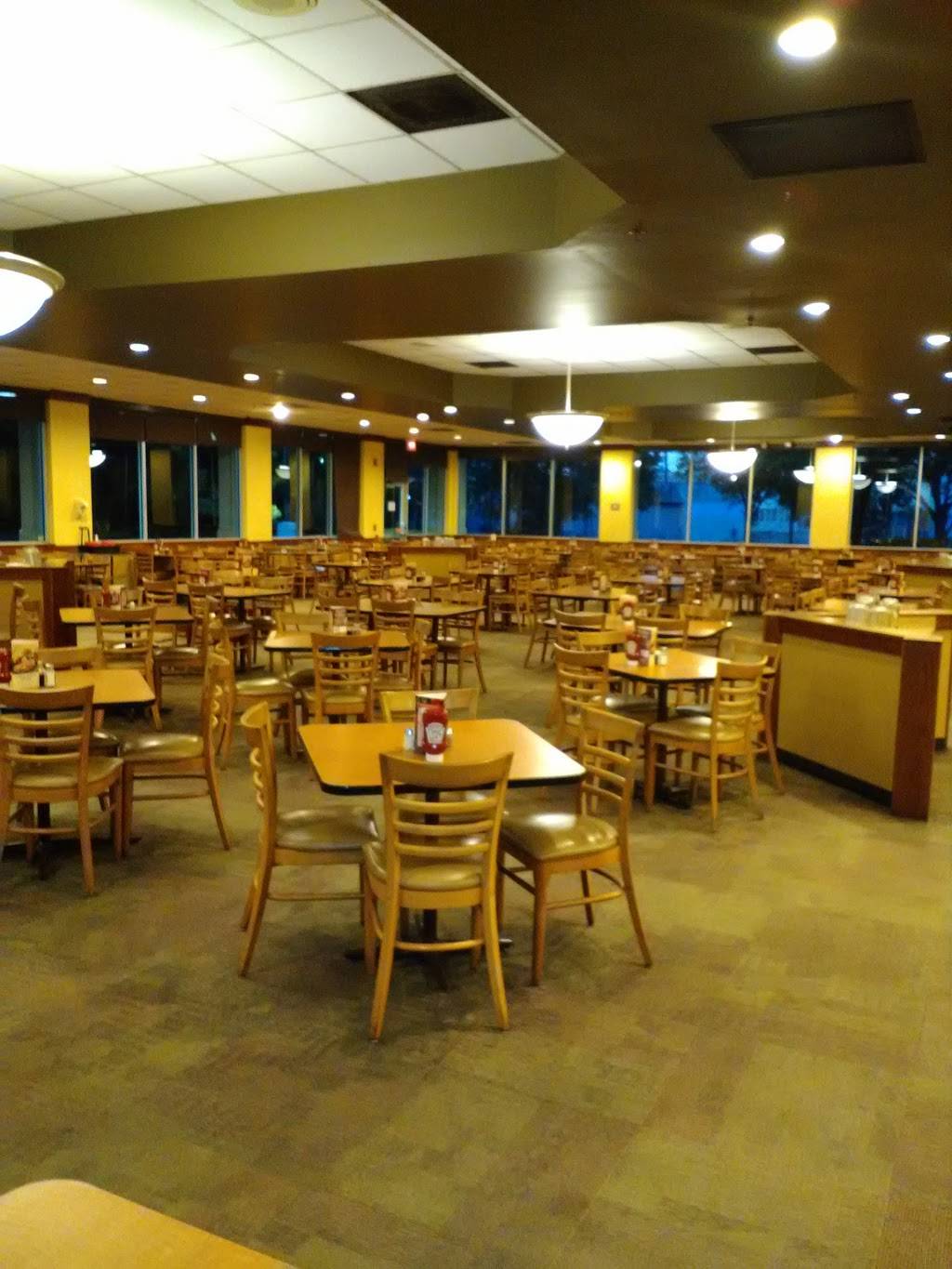 Lubys | restaurant | 5335 Gulf Fwy, Houston, TX 77023, USA | 7139282221 OR +1 713-928-2221
