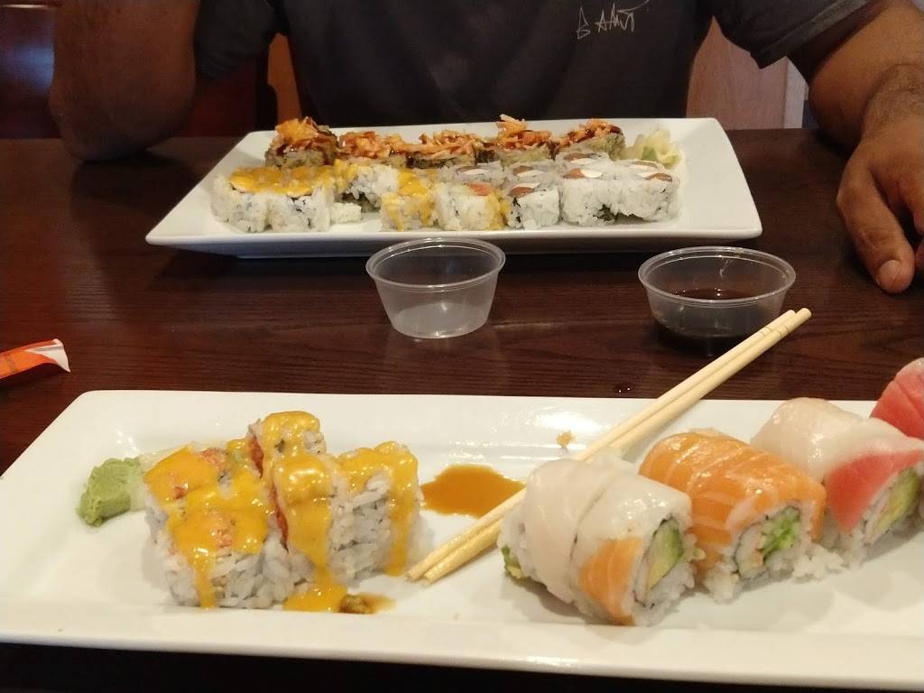 Tokyo Hibachi & Sushi | restaurant | 5990 University Blvd Ste 18, Moon, PA 15108, USA | 4122643338 OR +1 412-264-3338