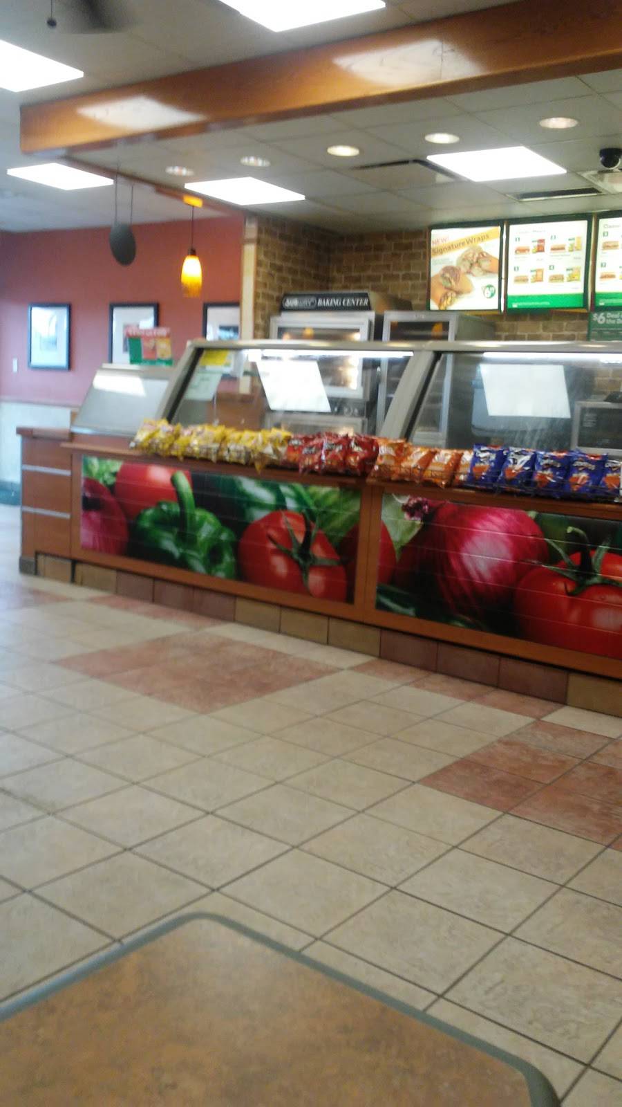 Subway Restaurants | restaurant | 3809 S Shaver St #170, Pasadena, TX 77504, USA | 7139433355 OR +1 713-943-3355