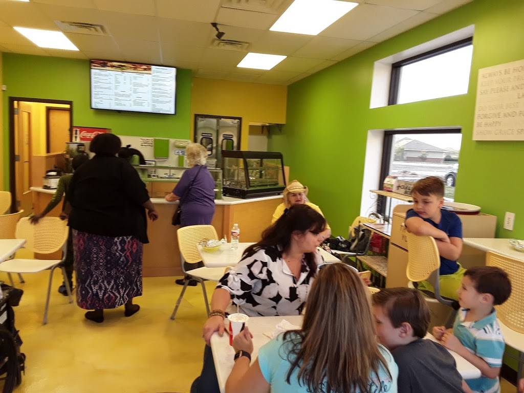 Yayas Poboys | restaurant | 2212 Katy Flewellen Rd, Katy, TX 77494, USA | 8324370970 OR +1 832-437-0970