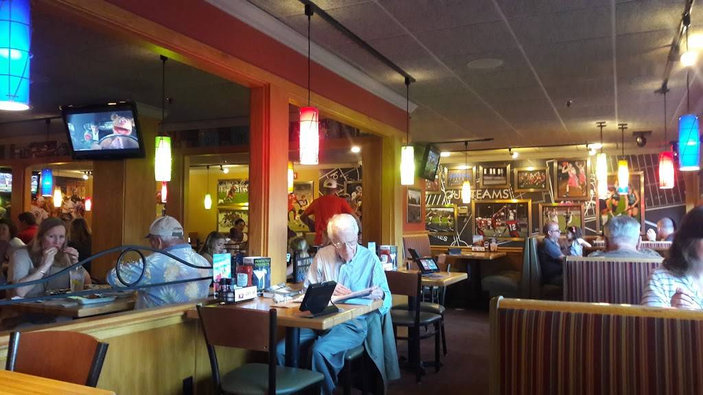 Applebees Grill + Bar | restaurant | 581 2nd St Shops, Manchester, NH 03102, USA | 6036411000 OR +1 603-641-1000