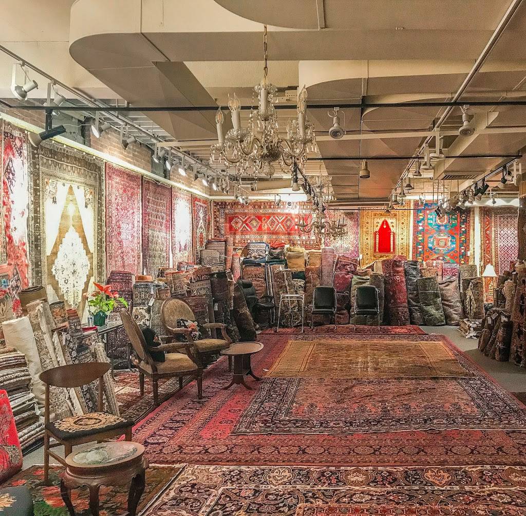 Ice House Mall & Village Shops | shopping mall | 200 Applebee St, Barrington, IL 60010, USA | 8473816661 OR +1 847-381-6661