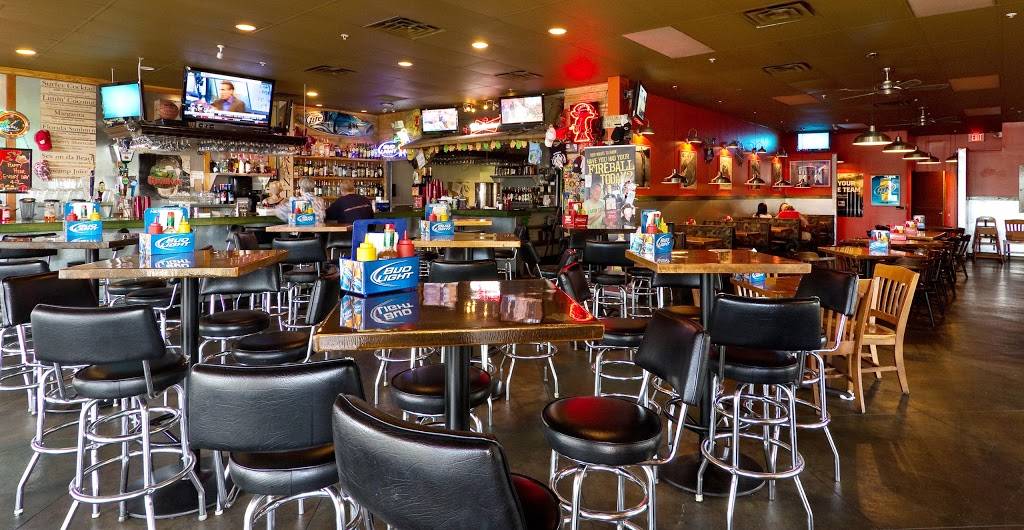 GatorBites Tail & Ale | restaurant | 20351 Summerlin Rd, Fort Myers, FL 33908, USA | 2392671317 OR +1 239-267-1317