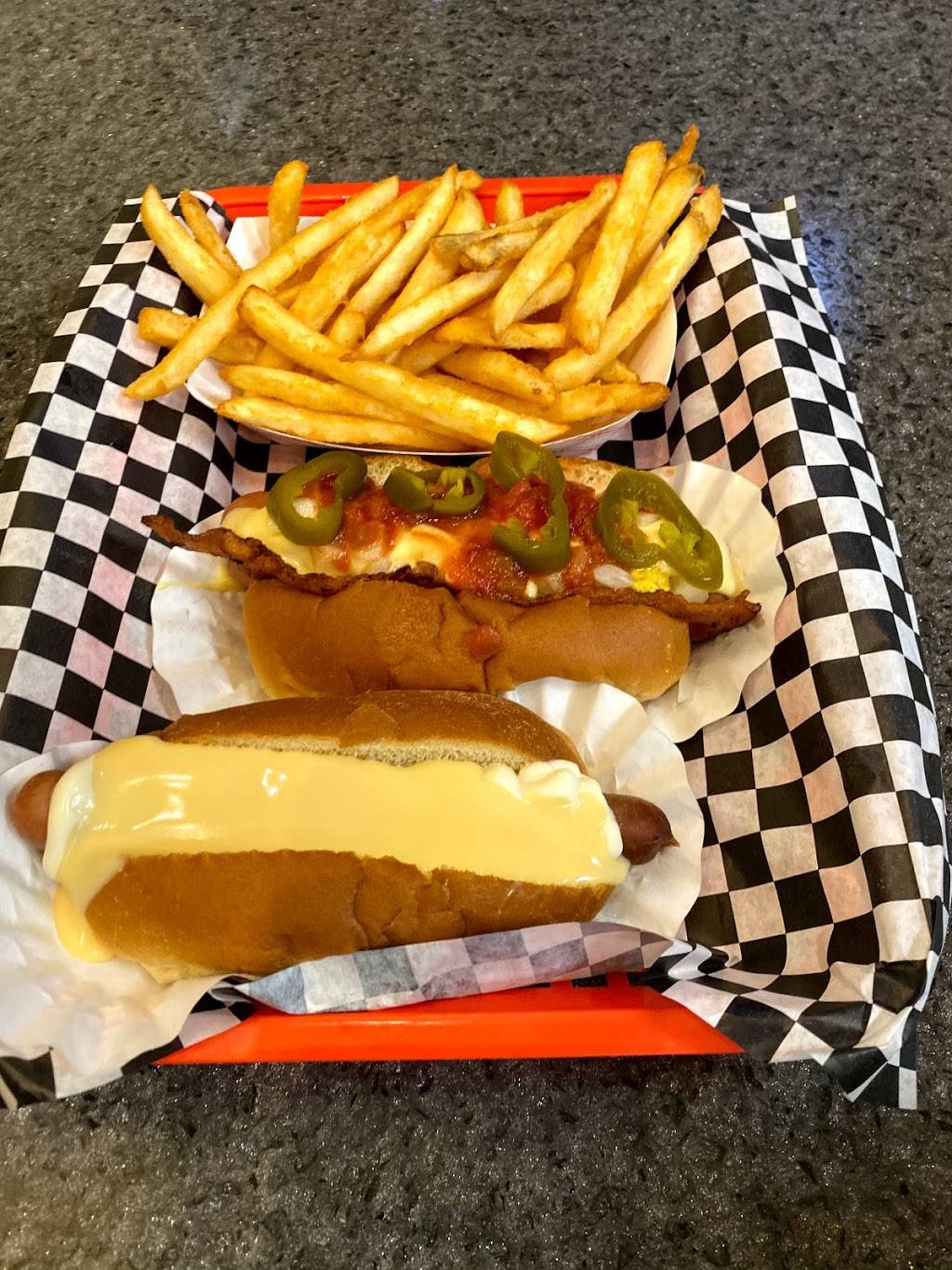 Trolly Stop Hot Dogs | restaurant | 104 W Franklin St #2516, Chapel Hill, NC 27516, USA | 9192404206 OR +1 919-240-4206