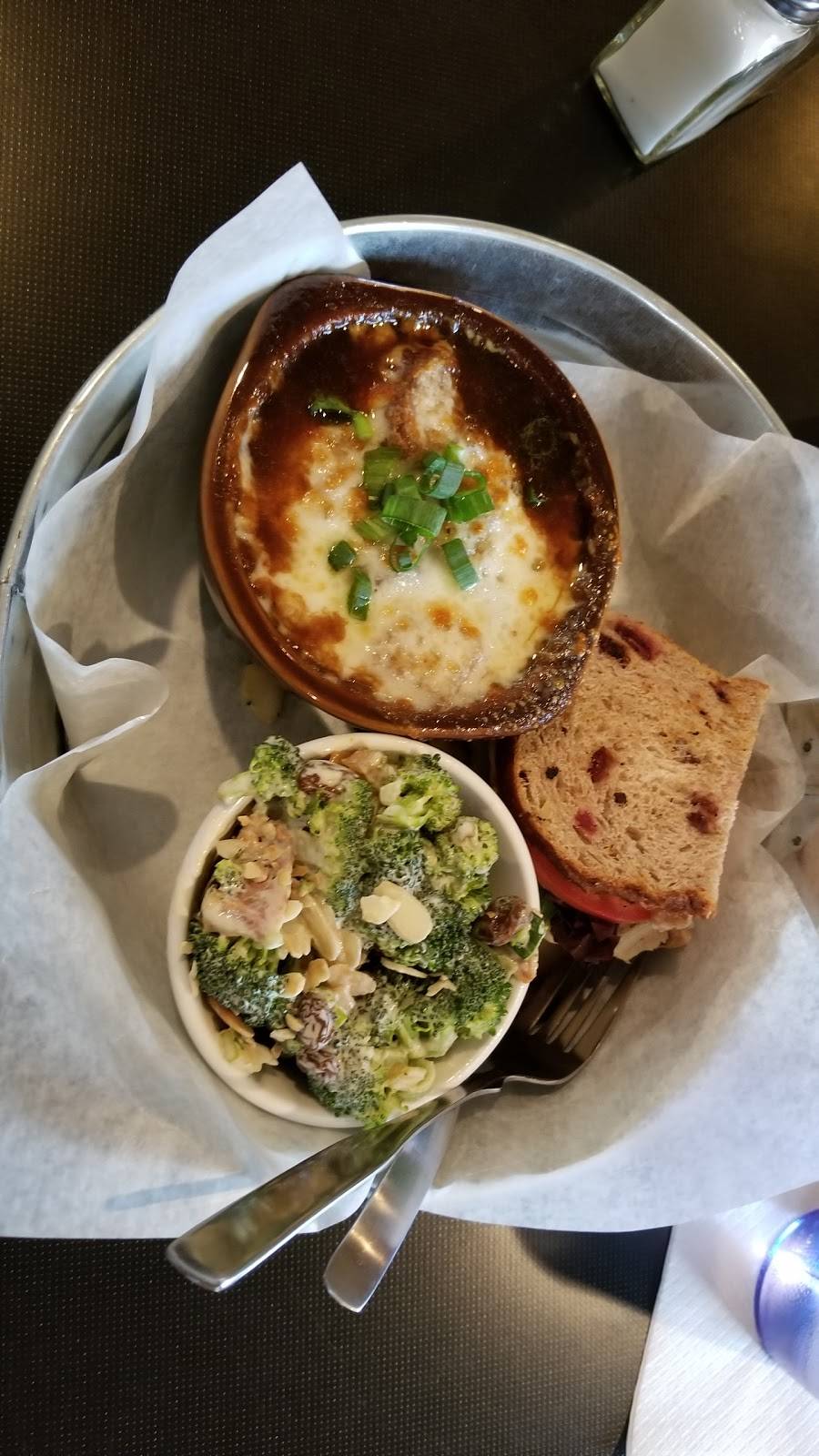 Ramonas Table | restaurant | 17 Squires Street Square NE, Rockford, MI 49341, USA | 6169517100 OR +1 616-951-7100