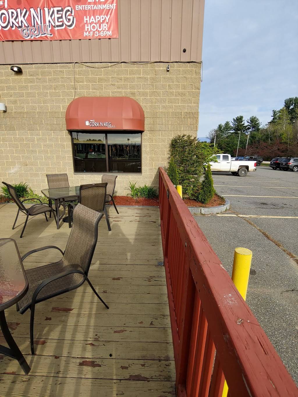 The Cork N Keg Grill | restaurant | 4 Essex Dr, Raymond, NH 03077, USA | 6032441573 OR +1 603-244-1573