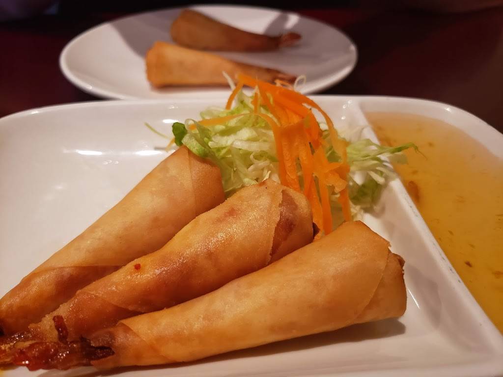 Chaba Thai Bistro | restaurant | 6434 Phelan Blvd, Beaumont, TX 77706, USA | 4098663388 OR +1 409-866-3388