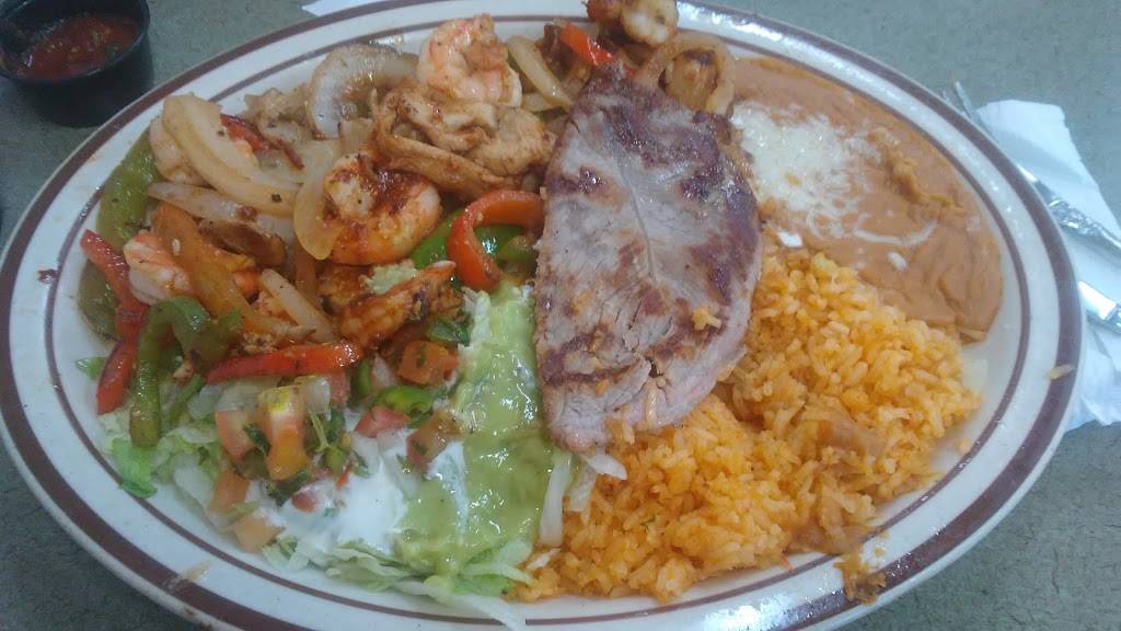 Taqueria carolina | restaurant | 4555 N Pershing Ave Suite 18C, Stockton, CA 95207, USA | 2094740386 OR +1 209-474-0386