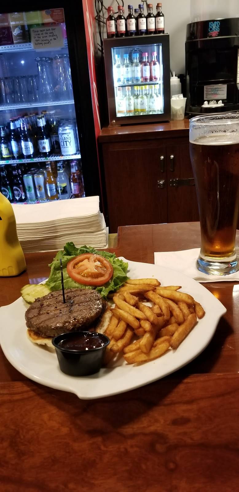 Brewskis Pub & Grill | restaurant | 900 Bruski Dr, Winona, MN 55987, USA | 5074742930 OR +1 507-474-2930