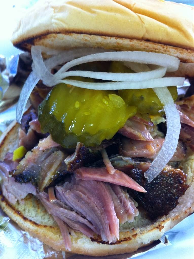 Roaming Fork "Bistro on Wheels" Best Charlotte Food Truck | restaurant | 401 Hawthorne Ln, Charlotte, NC 28204, USA | 9803499868 OR +1 980-349-9868