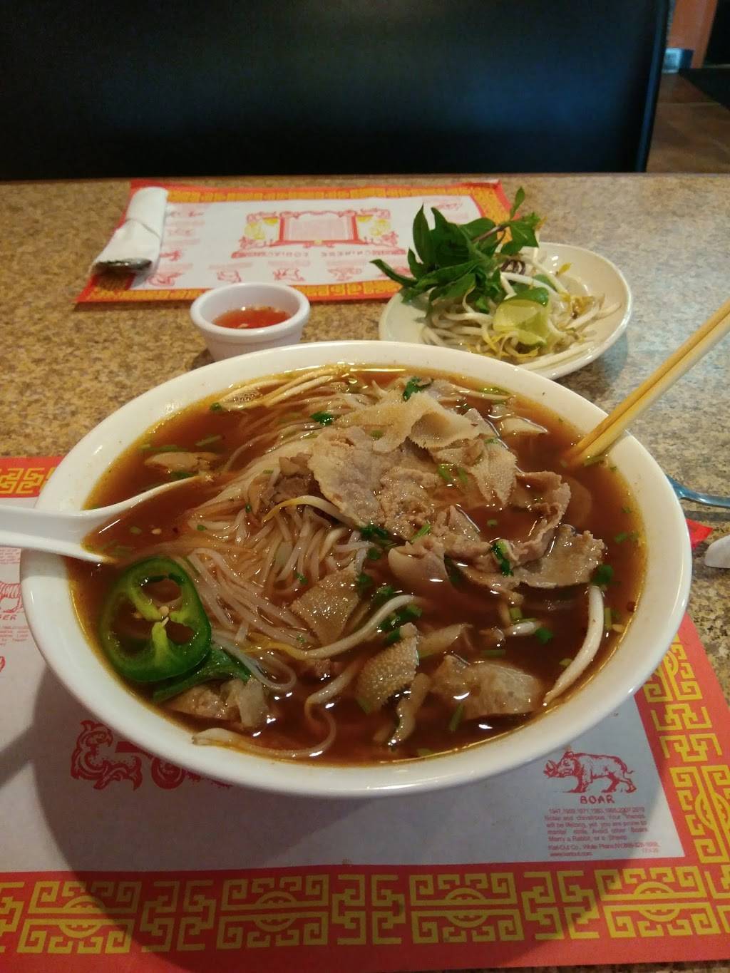 New Saigon Restaurant | restaurant | 540 Rice St, St Paul, MN 55103, USA | 6514932263 OR +1 651-493-2263