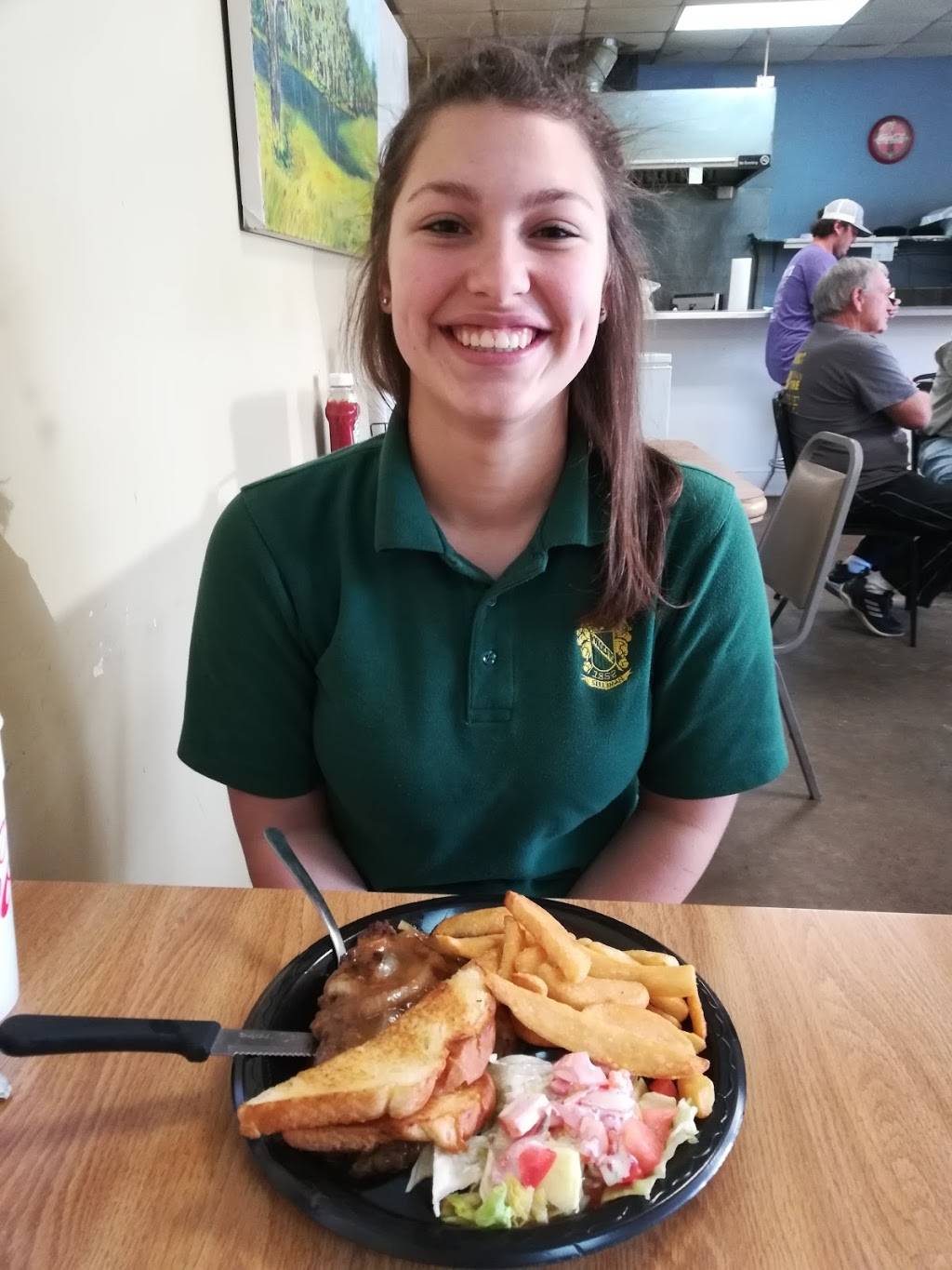 Johnny Bs Cafe | restaurant | 10907 Plank Rd, Clinton, LA 70722, USA | 2256833545 OR +1 225-683-3545