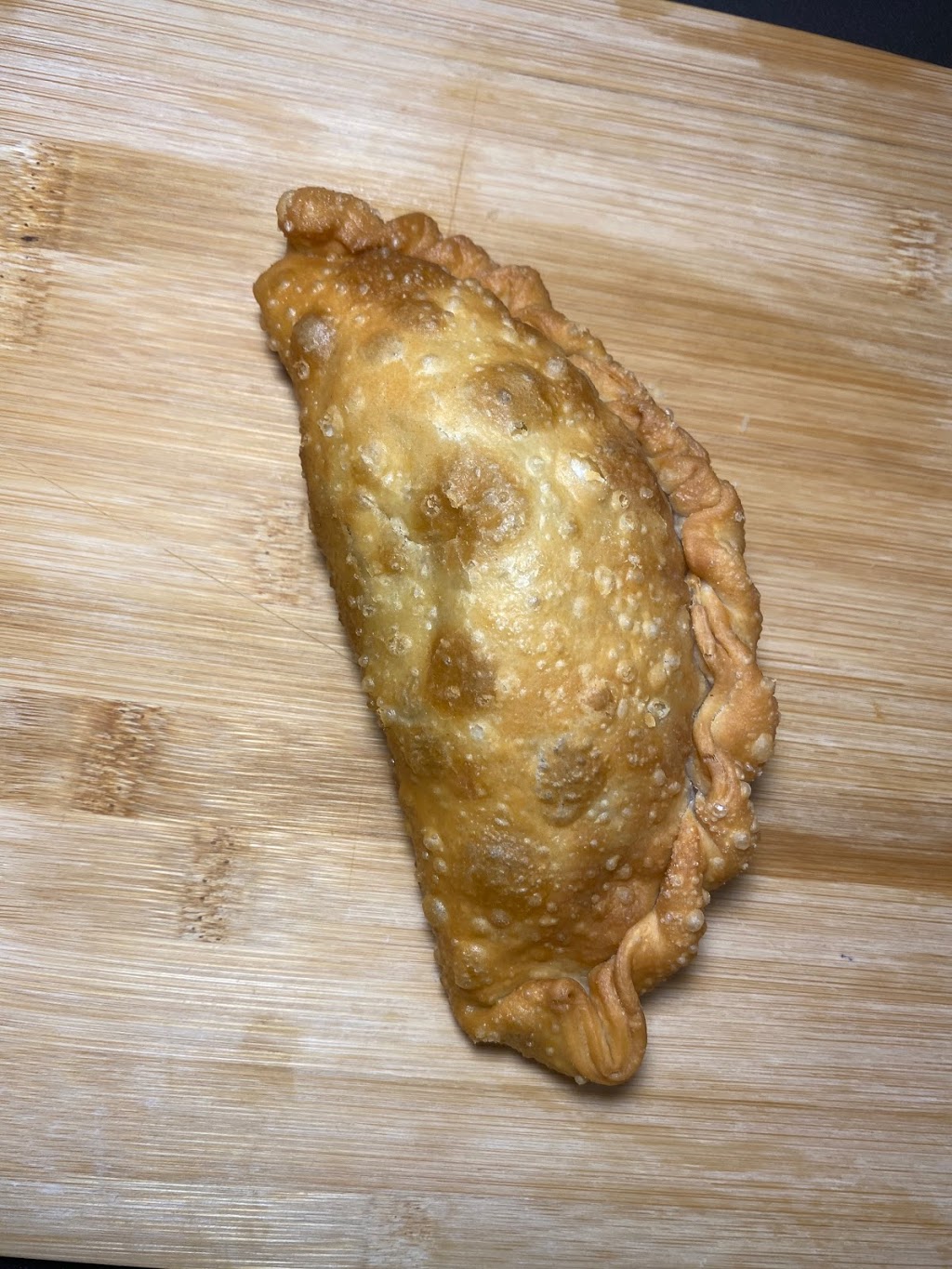 El Empanada King | restaurant | 199 Woodward St, Jersey City, NJ 07304, USA | 2013603167 OR +1 201-360-3167