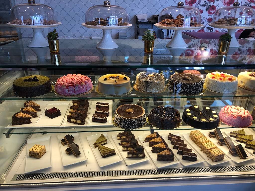 Utopia European Caffe | restaurant | 2489 Park Ave, Tustin, CA 92782, USA | 7143525789 OR +1 714-352-5789