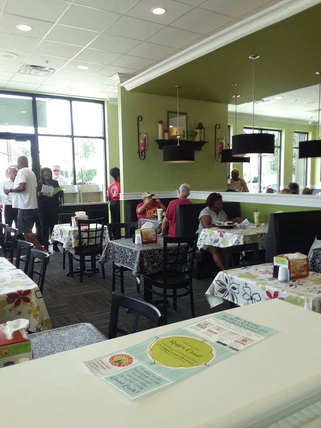 Chicken Salad Chick | restaurant | 4562 Poplar Ave, Memphis, TN 38117, USA | 9013505570 OR +1 901-350-5570