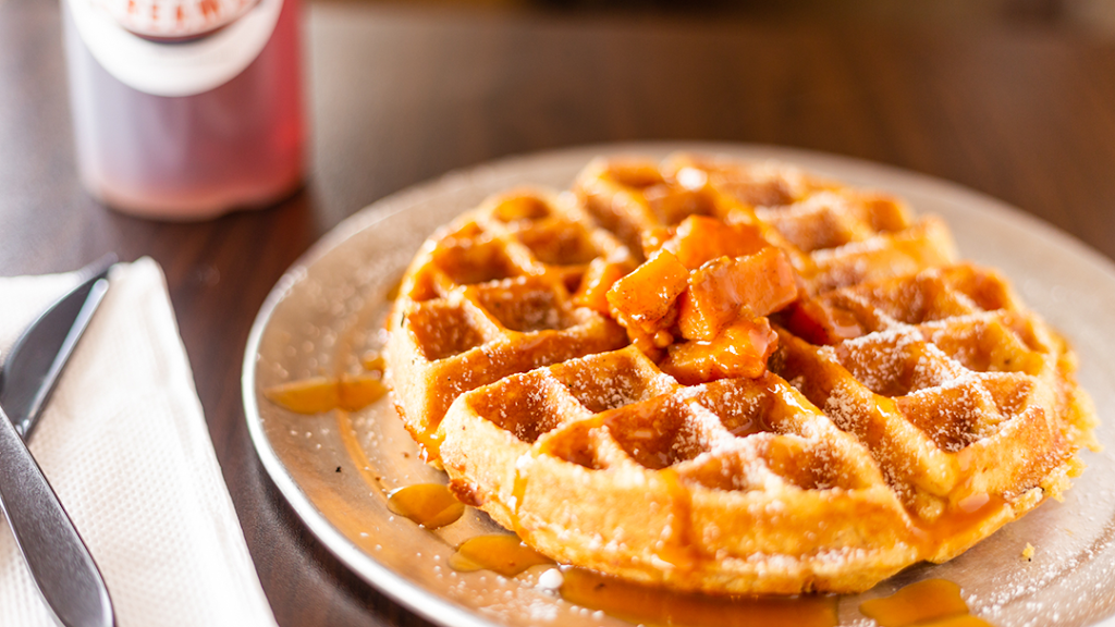 Wafflez-N-Creamz | restaurant | 124 1st St E, Humble, TX 77338, USA | 2813187190 OR +1 281-318-7190