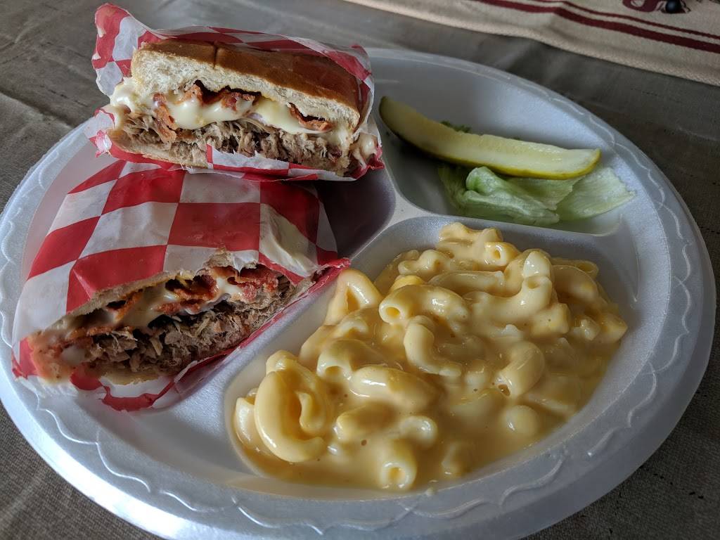 Up in Smoke BBQ Cafe and Gifts | restaurant | 10 W Main St, Monteagle, TN 37356, USA | 9312124506 OR +1 931-212-4506