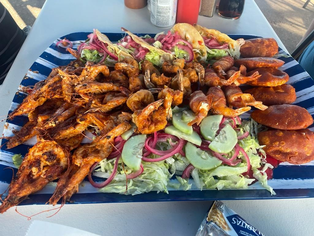 Tacos y Mariscos EL TARRAYAZO | restaurant | 6709 N 59th Ave, Glendale, AZ 85301, USA | 6026933427 OR +1 602-693-3427