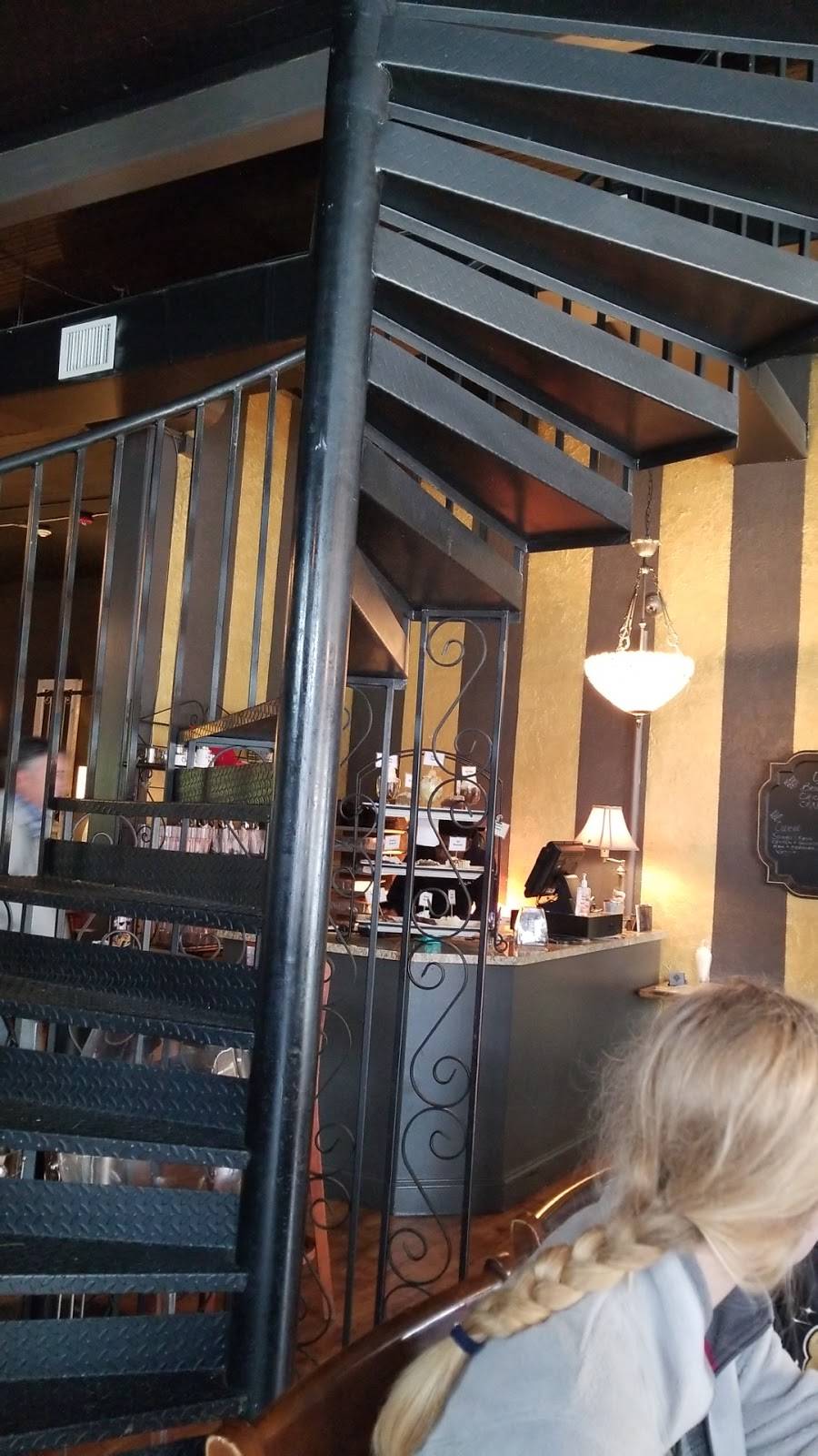 Sandy McGees Restaurant | restaurant | 314 Morton St, Richmond, TX 77469, USA | 2813449393 OR +1 281-344-9393