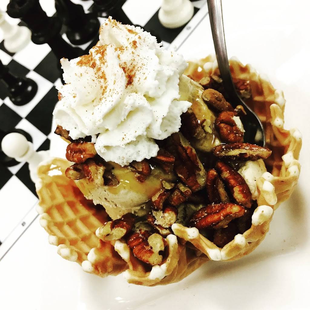 Oberweis Ice Cream and Dairy Store | restaurant | 230 N Weber Rd, Bolingbrook, IL 60440, USA | 6307595557 OR +1 630-759-5557