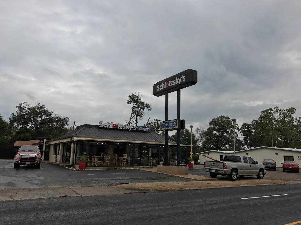 Schlotzskys | bakery | 2608 North St, Nacogdoches, TX 75965, USA | 9365642867 OR +1 936-564-2867