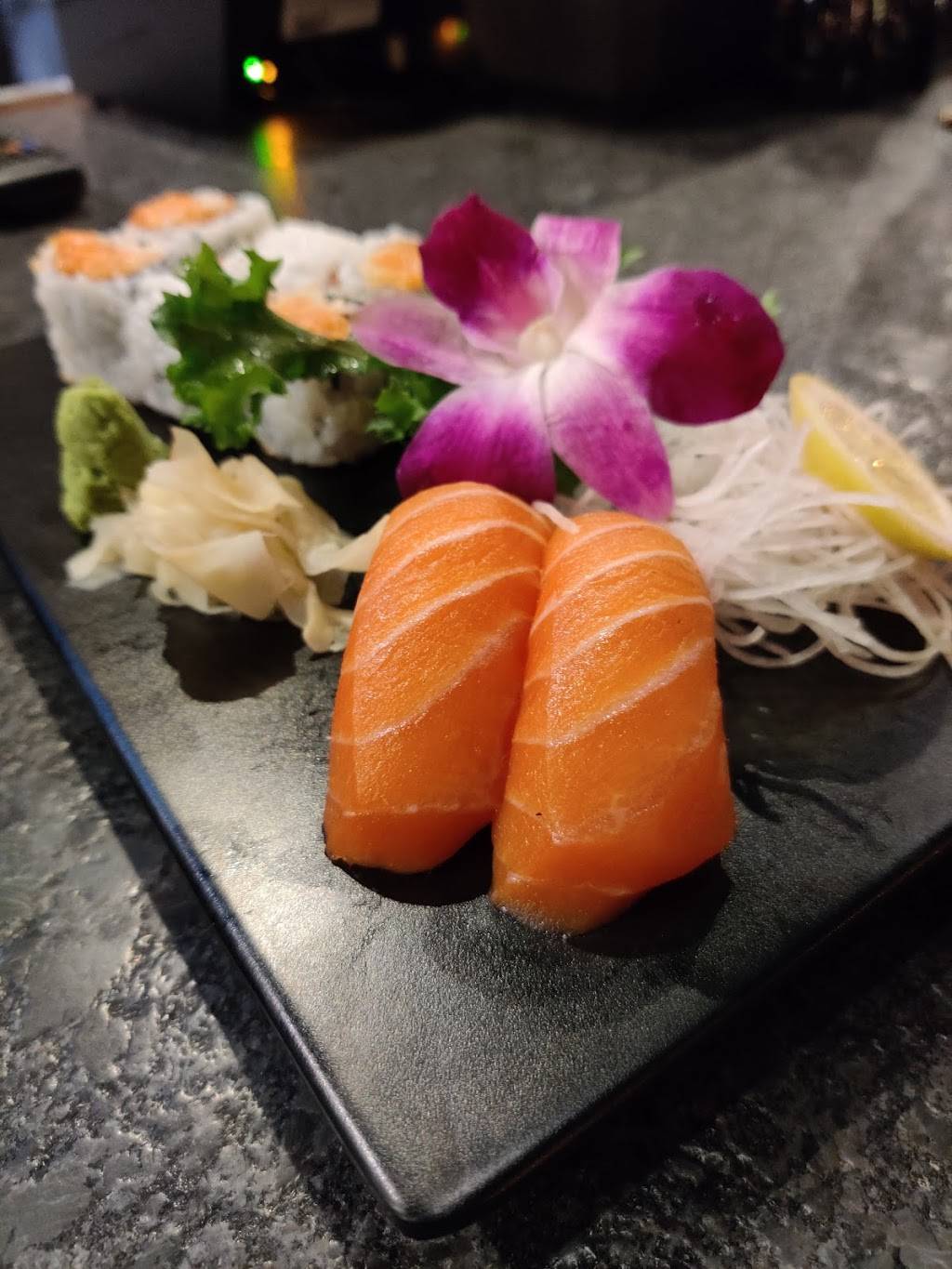 Wasabi Restaurant & Bar | restaurant | 5130 Main St, Downers Grove, IL 60515, USA | 6303959959 OR +1 630-395-9959