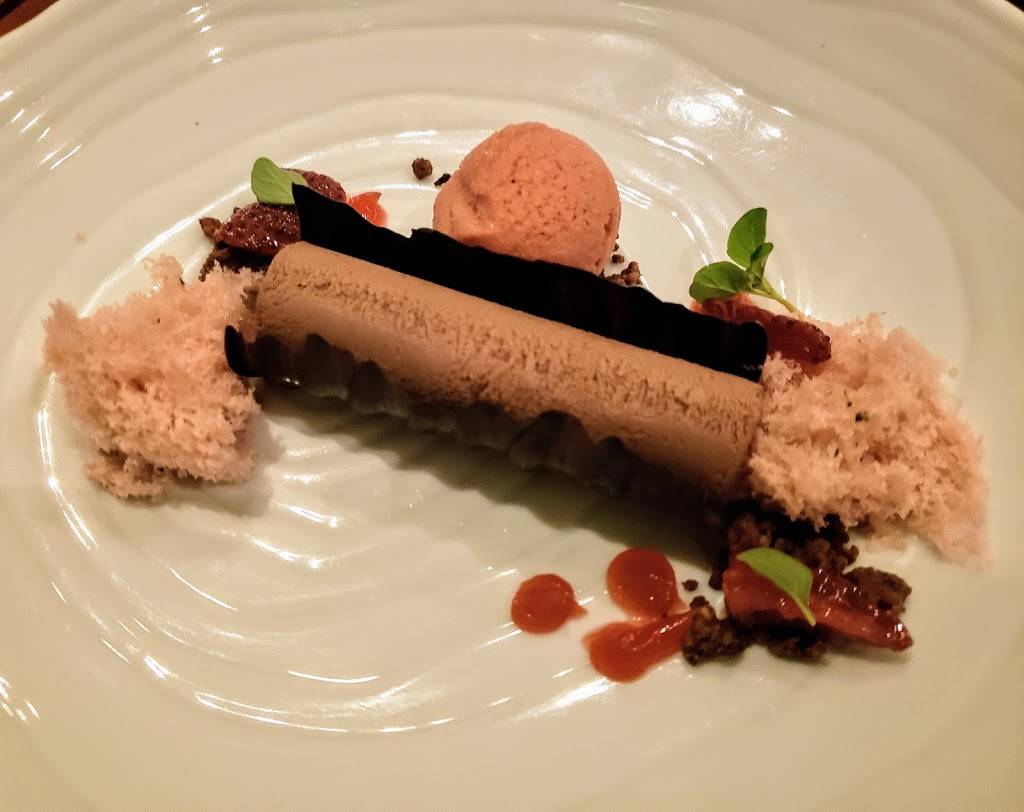 Quattro | restaurant | 2050 University Ave, East Palo Alto, CA 94303, USA | 6504702889 OR +1 650-470-2889