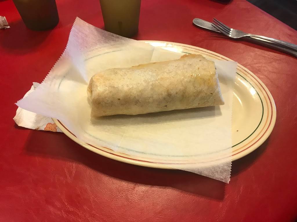 Rio Vista Grill | restaurant | 501 Front St, Henry, IL 61537, USA | 3093565252 OR +1 309-356-5252