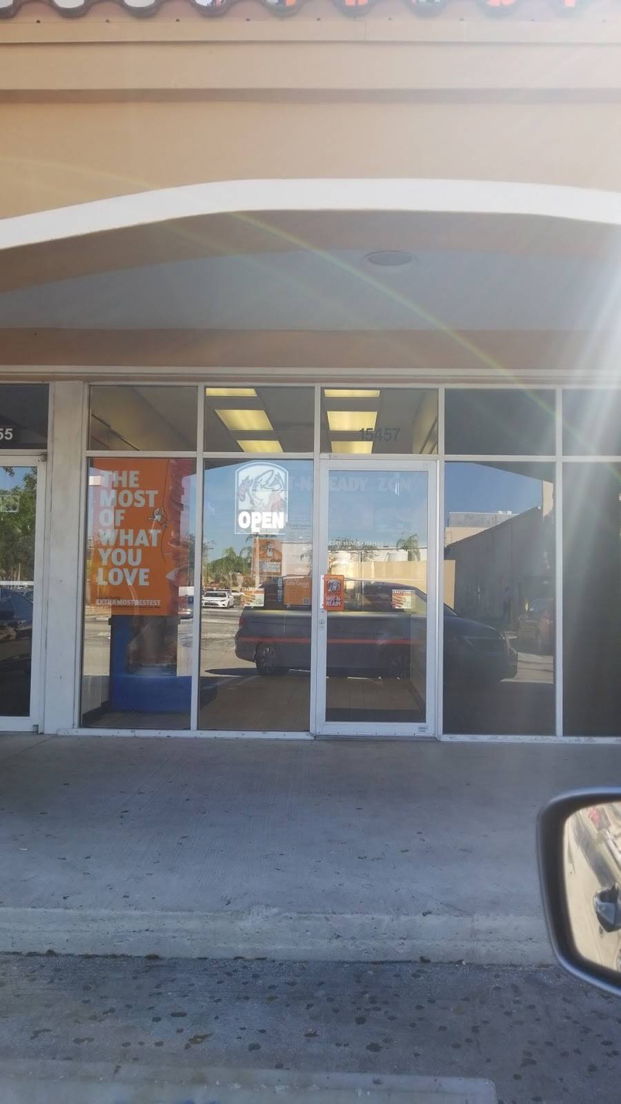 Little Caesars Pizza | meal takeaway | 15457 SW 137th Ave, Miami, FL 33177, USA | 3052512020 OR +1 305-251-2020