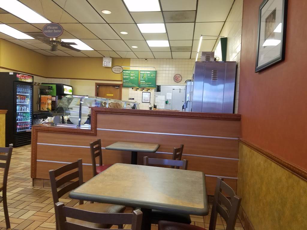 Subway | restaurant | 17390 Preston Rd, Dallas, TX 75252, USA | 9729315667 OR +1 972-931-5667