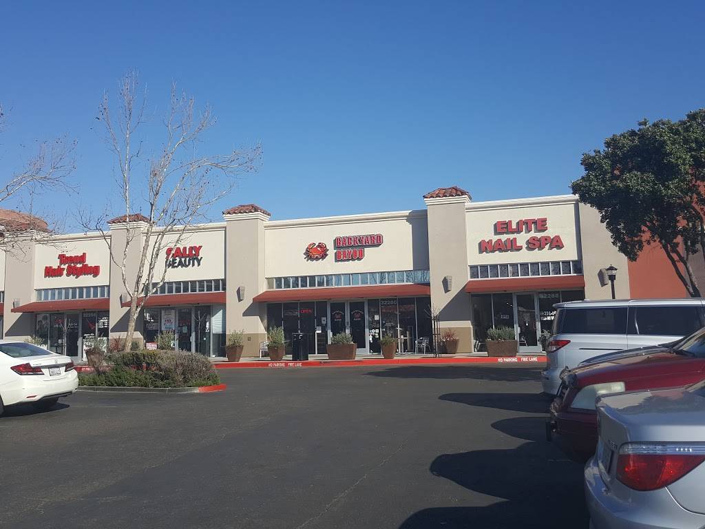 Backyard Bayou | restaurant | 32280 Dyer St, Union City, CA 94587, USA | 5106750095 OR +1 510-675-0095