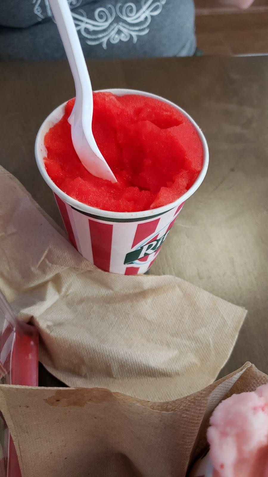 Ritas Italian Ice & Frozen Custard | restaurant | 534 W Broad St, Quakertown, PA 18951, USA | 2673739120 OR +1 267-373-9120