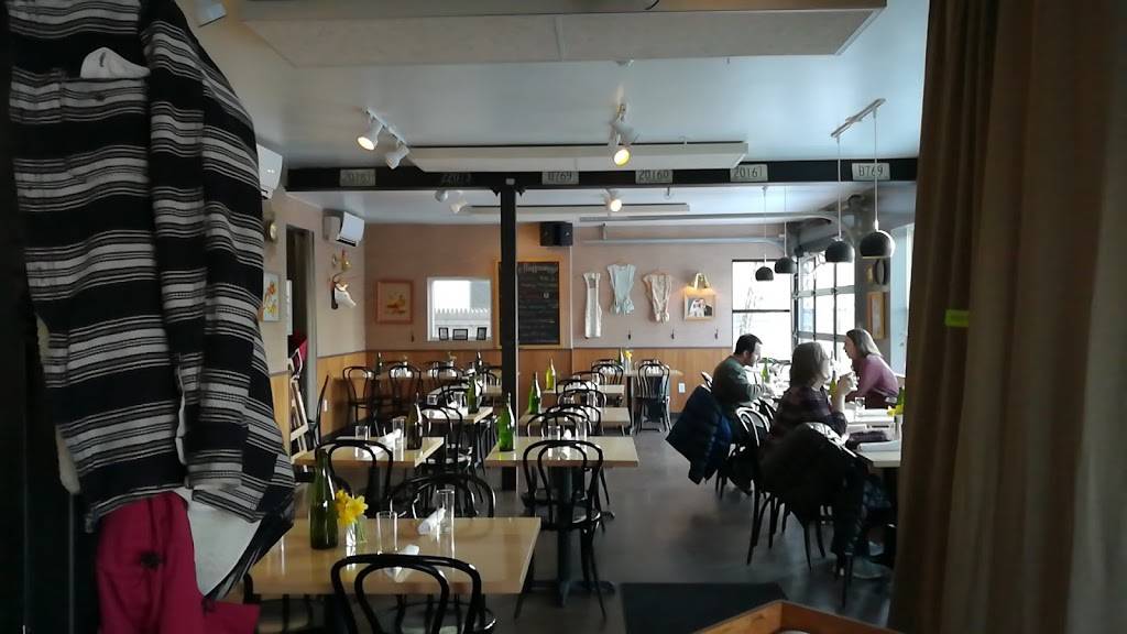 Butch + Babes | restaurant | 258 N Winooski Ave, Burlington, VT 05401, USA | 8024950716 OR +1 802-495-0716