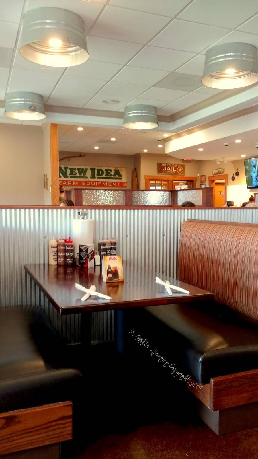 Bandanas Bar-B-Q | restaurant | 156 Vantage Dr, Cape Girardeau, MO 63701, USA | 5735193009 OR +1 573-519-3009