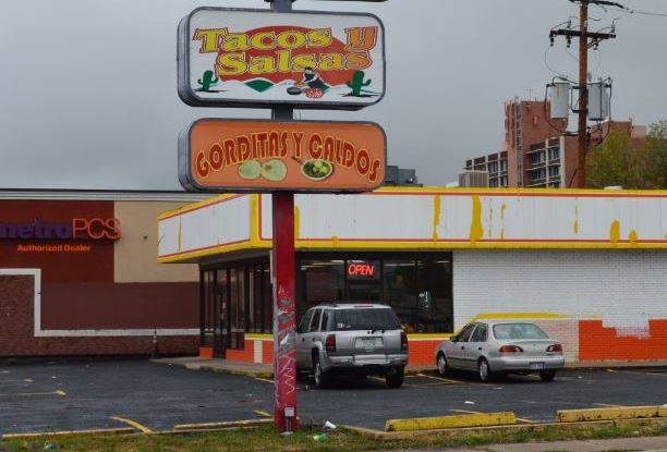 Tacos Y Salsas | restaurant | 1201 S Federal Blvd, Denver, CO 80219, USA | 7203796689 OR +1 720-379-6689