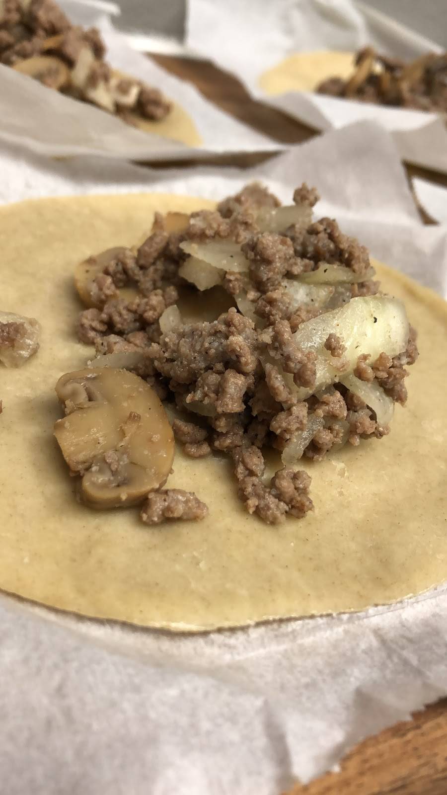 Empanada & Co. | restaurant | 334 E N Donnelly St, Mt Dora, FL 32757, USA | 4075164623 OR +1 407-516-4623