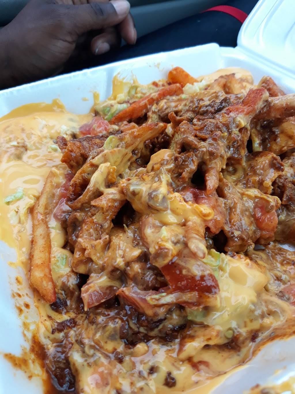 Dixie Queen | restaurant | 2391 Airways Blvd, Memphis, TN 38114, USA | 9017912100 OR +1 901-791-2100