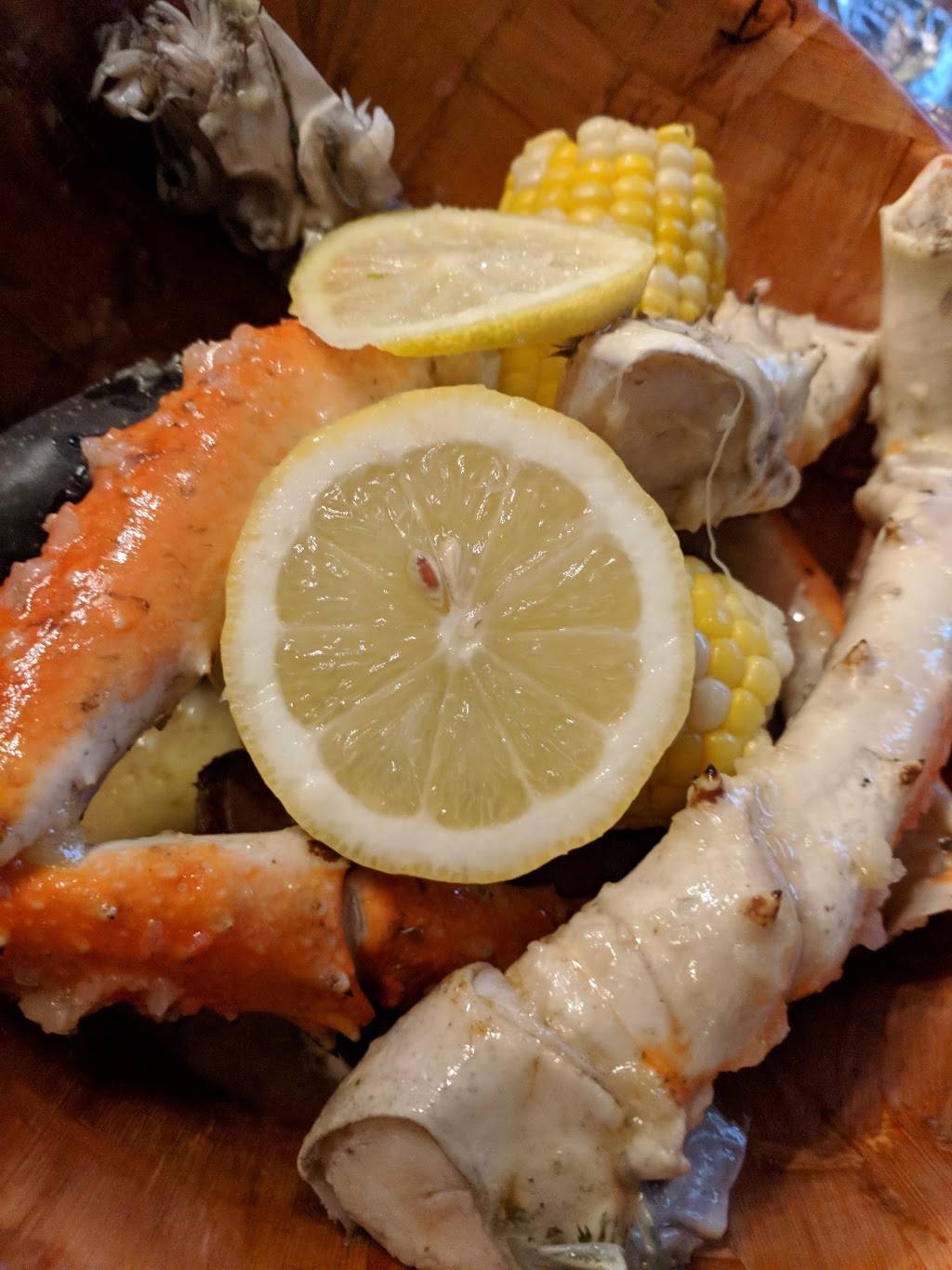 Shaking Crab (Cambridge) | restaurant | 1815 Massachusetts Ave, Cambridge, MA 02140, USA | 8572596147 OR +1 857-259-6147