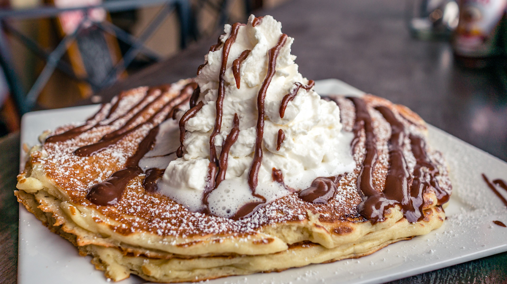 Mykes Cafe | bakery | 14845 Burbank Blvd, Sherman Oaks, CA 91411, USA | 8189468079 OR +1 818-946-8079