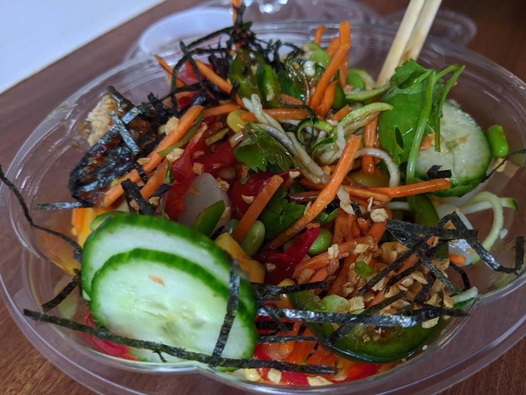 Chens Poke | restaurant | 106 Old Country Rd, Mineola, NY 11501, USA | 5168158888 OR +1 516-815-8888