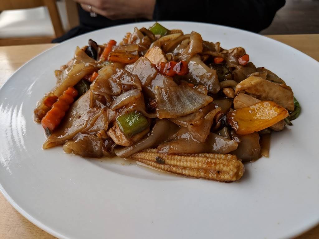 Thai Kitchen by the Sea | restaurant | 67-20 Rockaway Beach Blvd, Arverne, NY 11692, USA | 7183188424 OR +1 718-318-8424