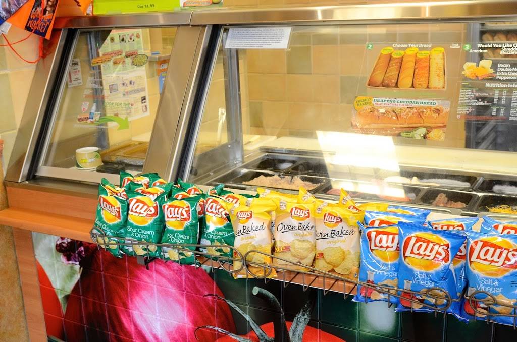 Subway Restaurants | restaurant | 476 Ignacio Blvd, Novato, CA 94949, USA | 4153820469 OR +1 415-382-0469