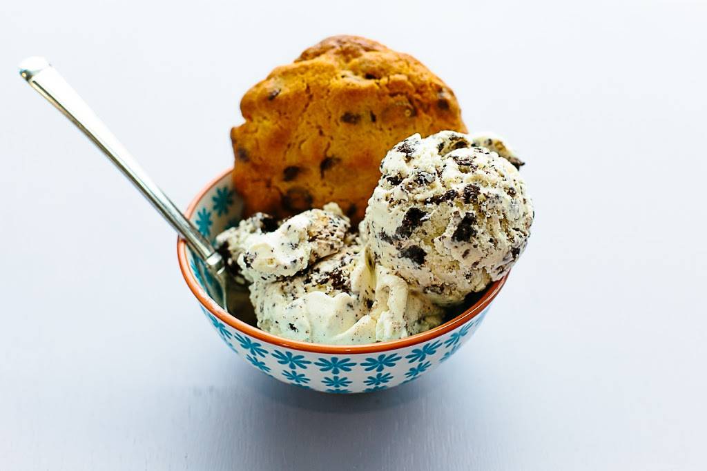 Ice Cream Jubilee | restaurant | 4238 Wilson Blvd Level C, Arlington, VA 22203, USA | 7035662145 OR +1 703-566-2145