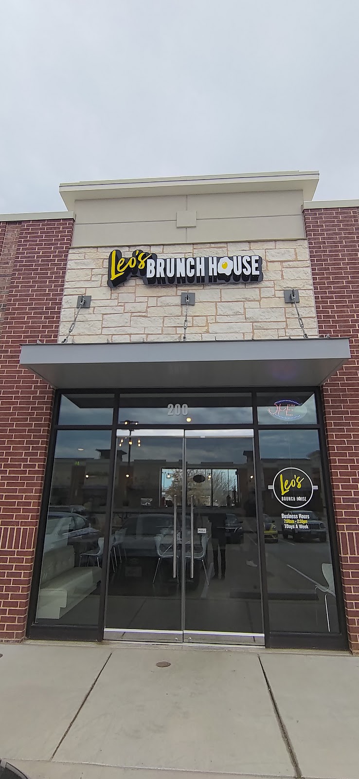 Leos Brunch House | restaurant | 4070 TX-121 STE 200, Carrollton, TX 75010, USA | 4692893738 OR +1 469-289-3738