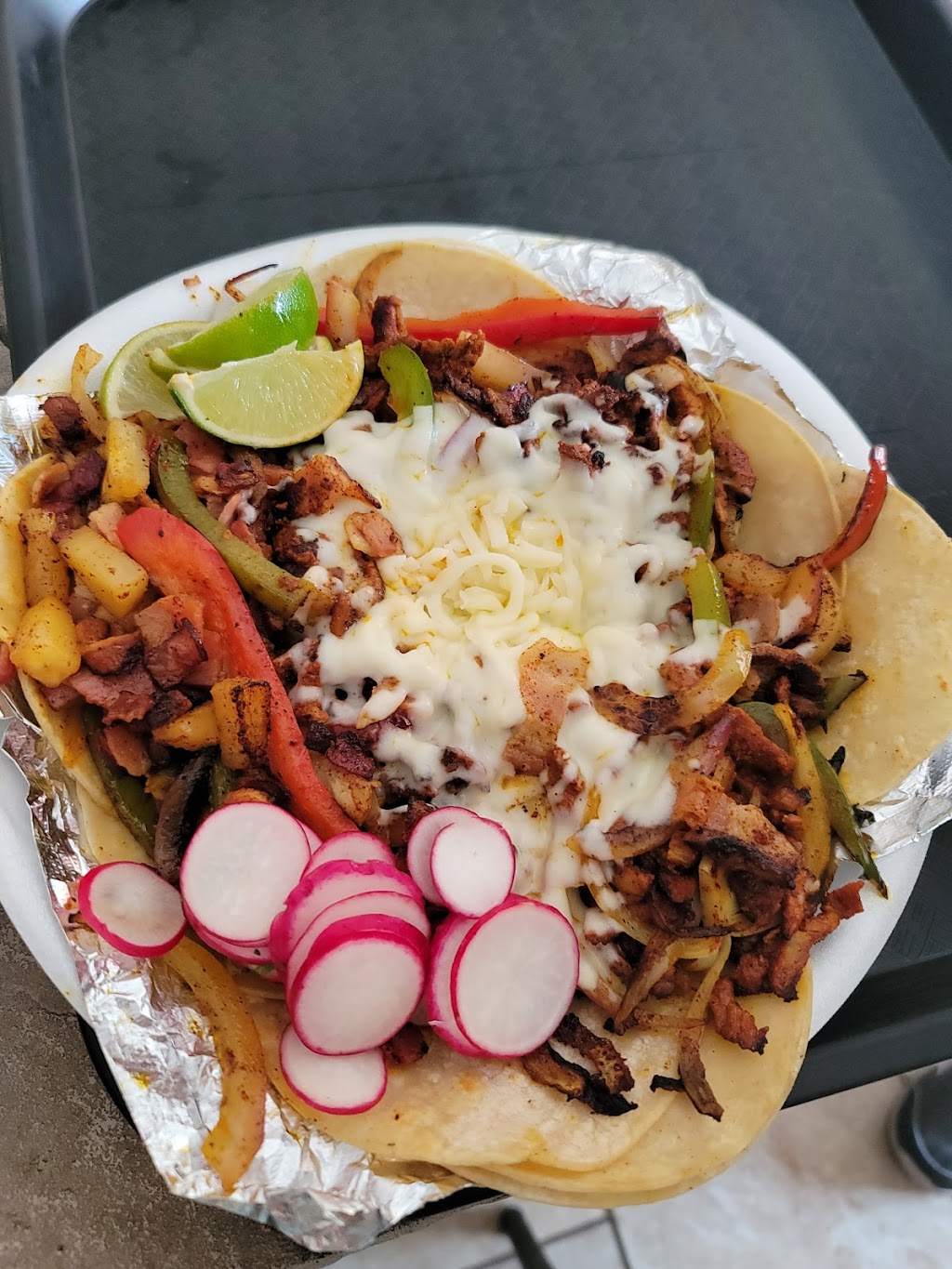 Taco N Madre Taqueria Y Cevicheria | restaurant | 63 Winifred St W, St Paul, MN 55107, USA | 6513404614 OR +1 651-340-4614